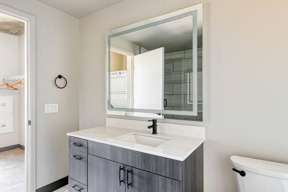 Photo of Bedroom in Near West Side