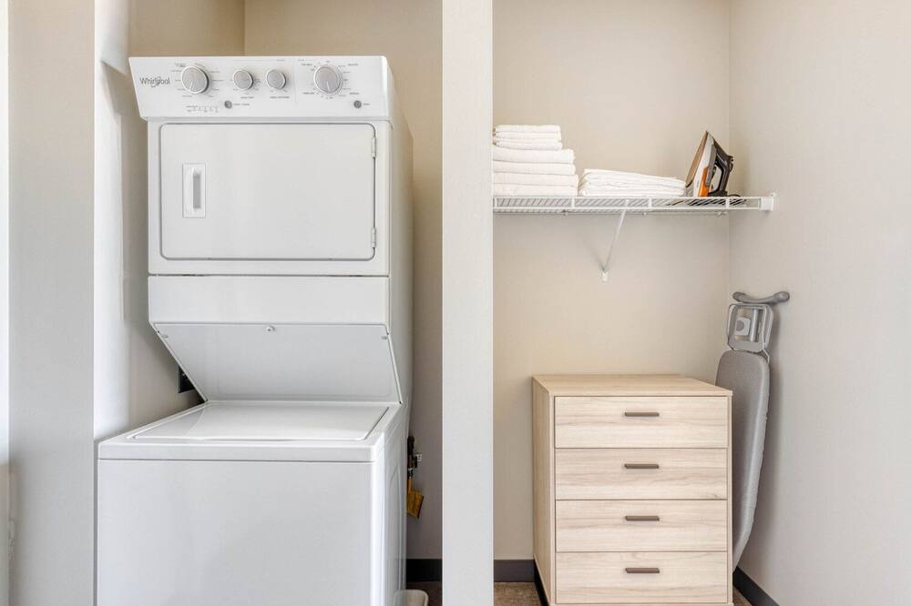 Photo of Bedroom in Near West Side