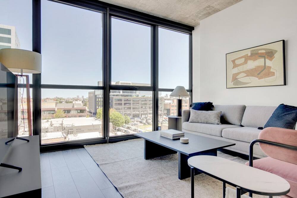 Photo of Livingroom in Near West Side