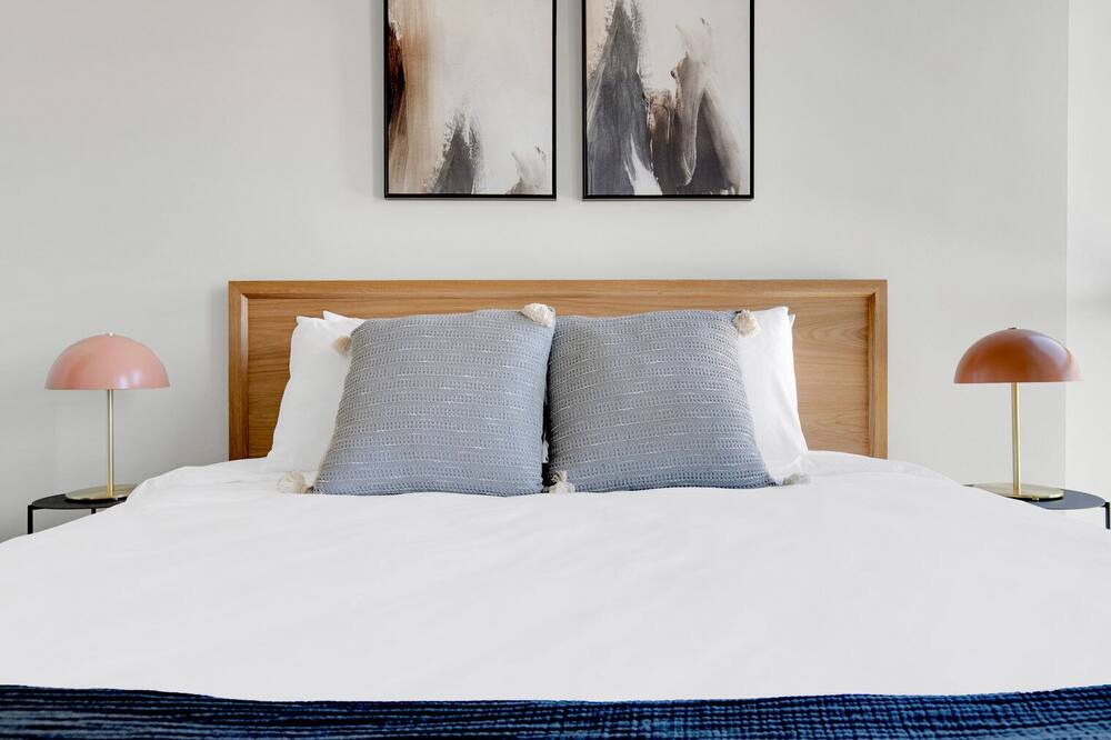 Photo of Bedroom in Near West Side