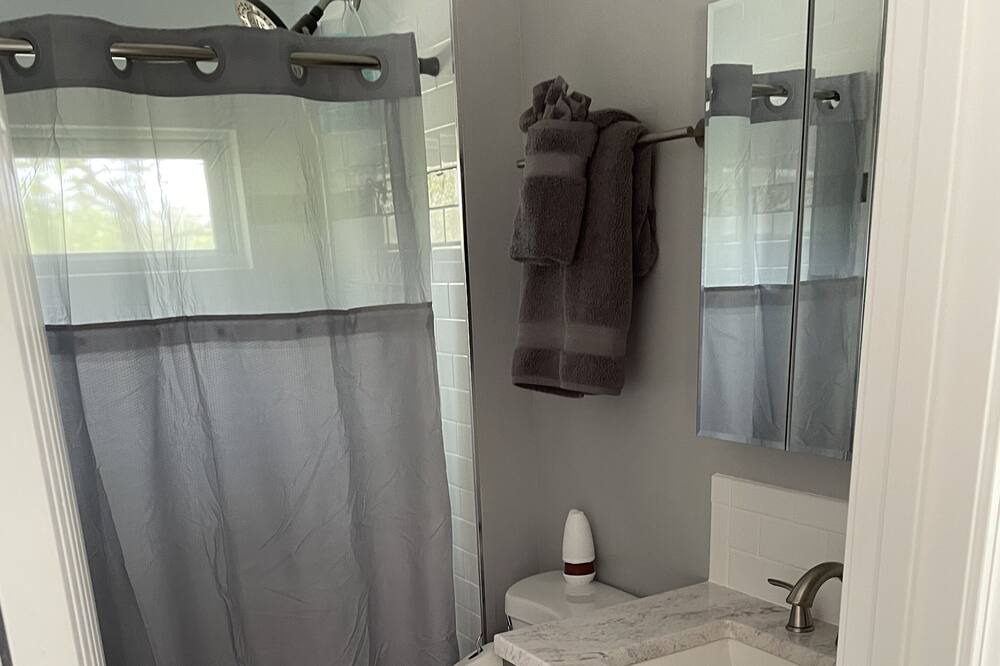 Photo of Bathroom in Fox Lake
