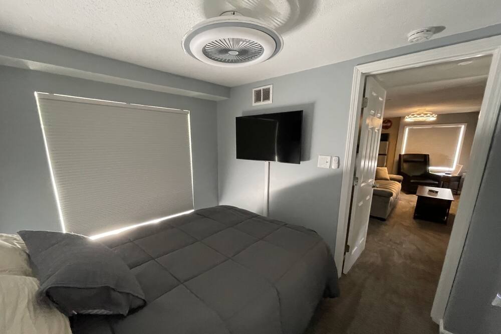 Photo of Bedroom in Fox Lake