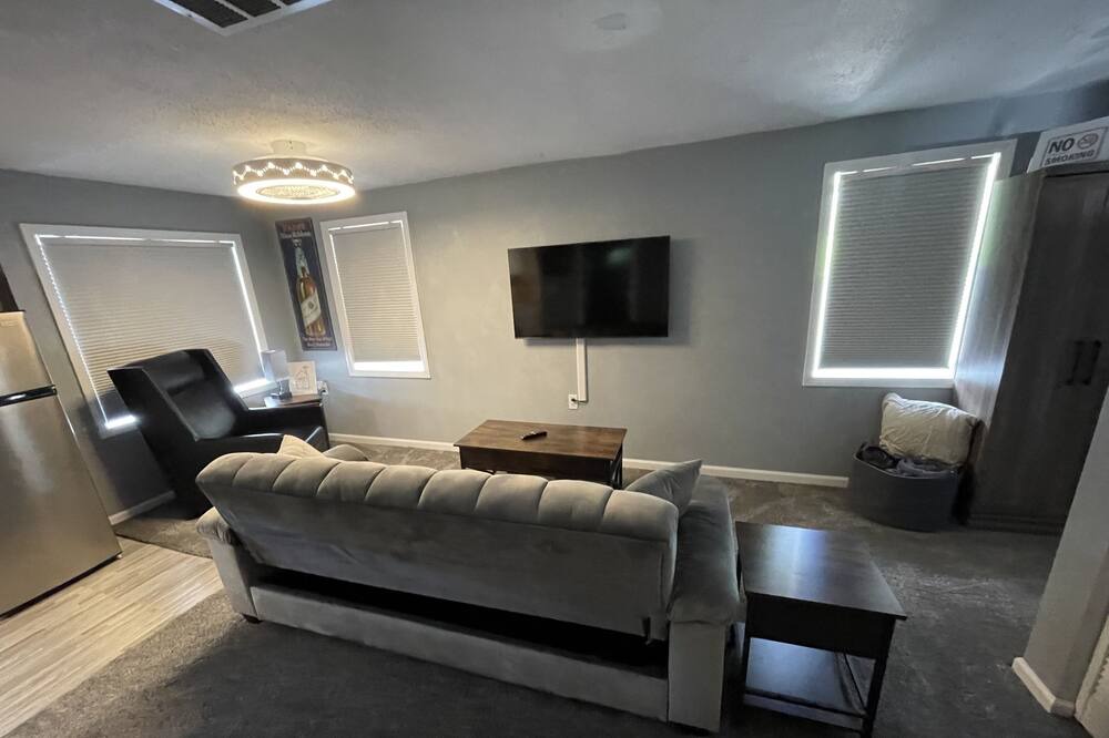 Photo of Livingroom in Fox Lake