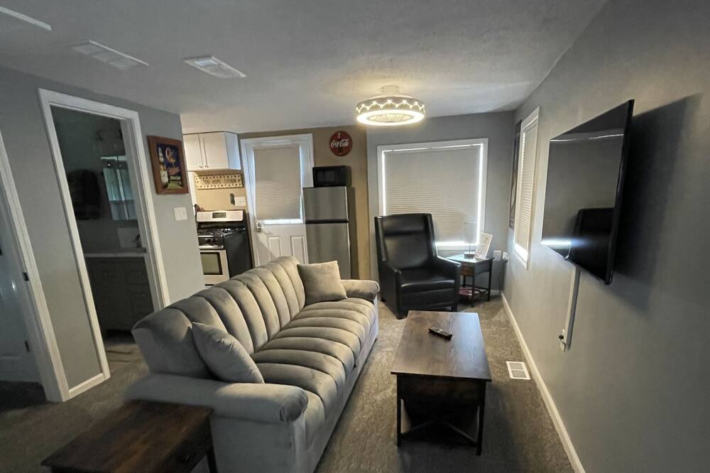 Photo of Livingroom in Fox Lake