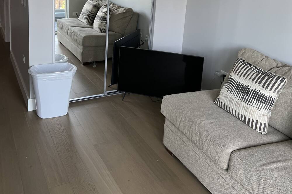 Photo of Livingroom in Rush and Division