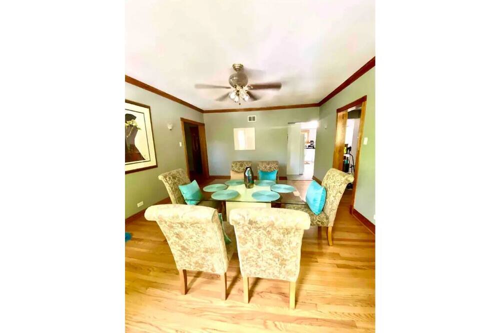 Photo of Bedroom in Greater Grand Crossing