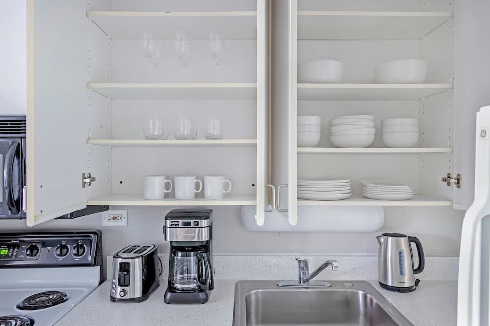 Photo of Kitchen in Lake View East