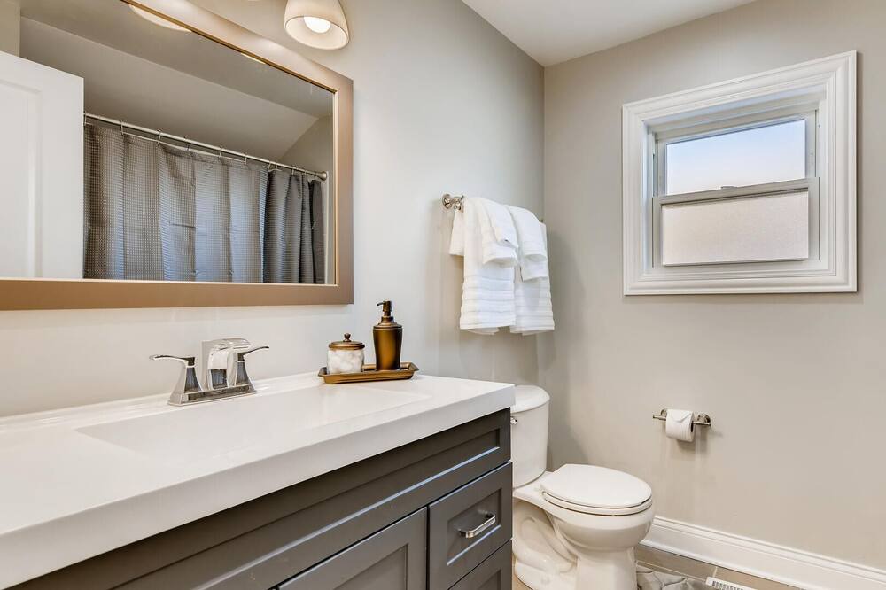 Photo of Bathroom in Roseland