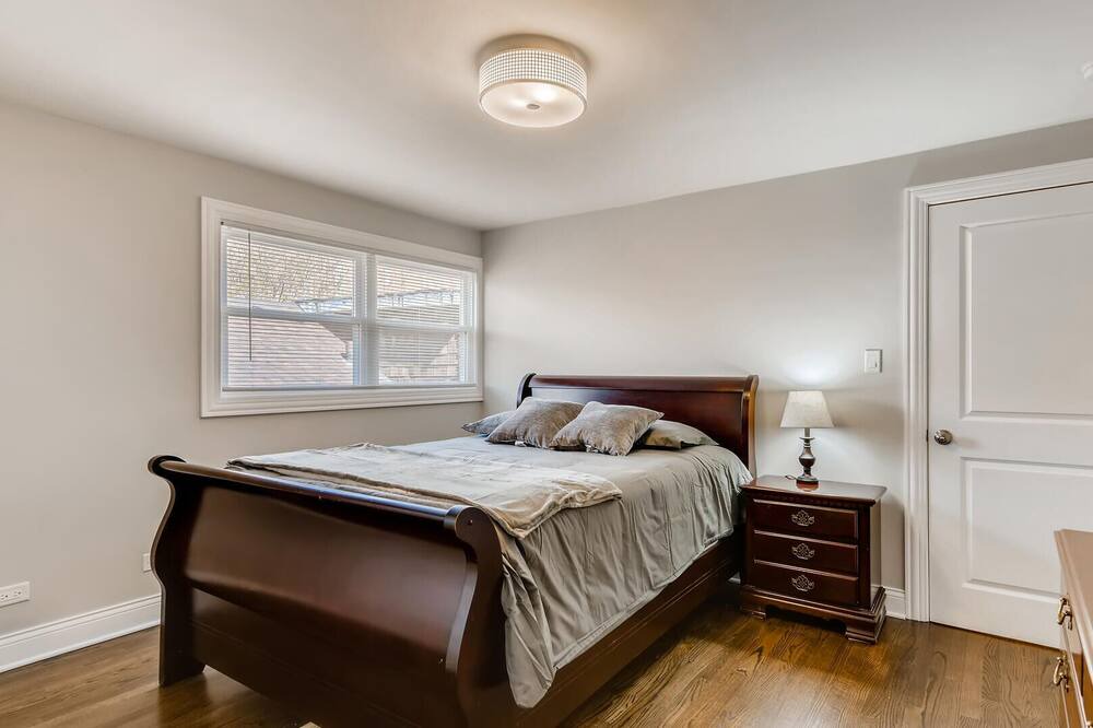 Photo of Bedroom in Roseland