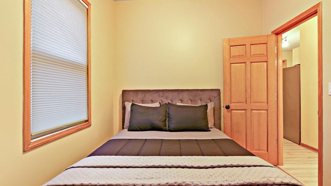 Photo of Bedroom in Irving Park