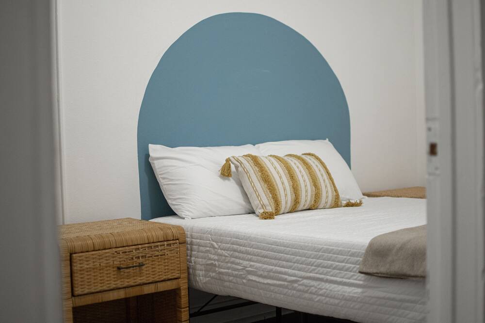 Photo of Bedroom in North Chicago