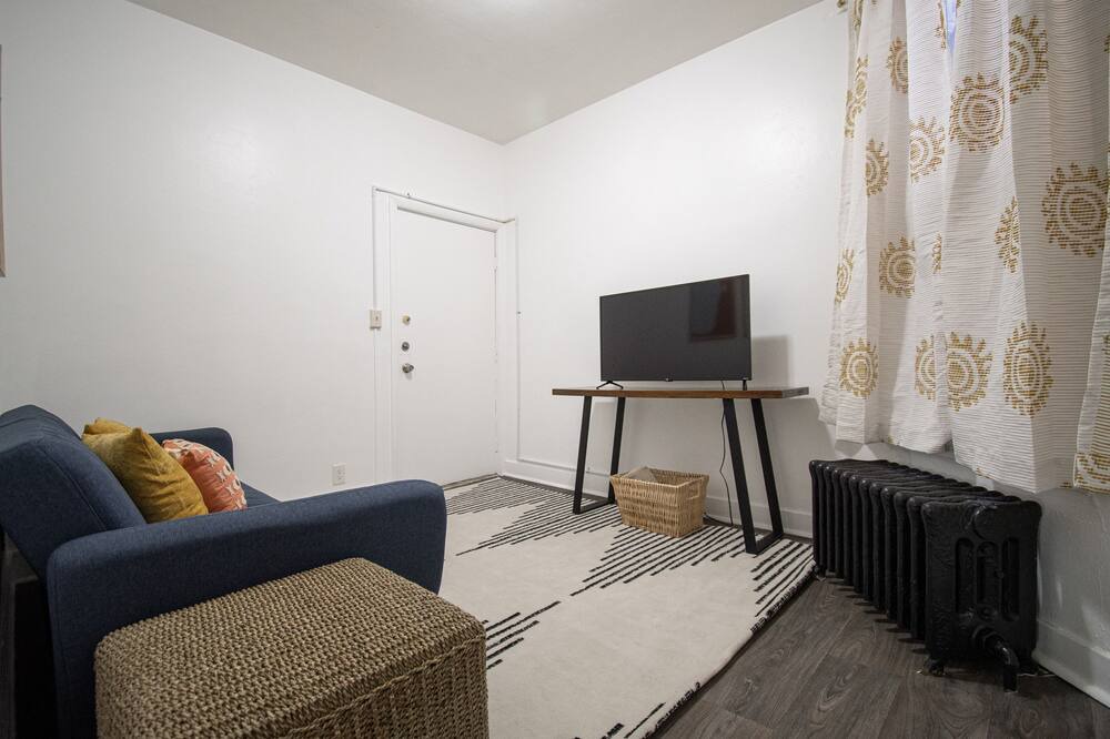 Photo of Livingroom in North Chicago