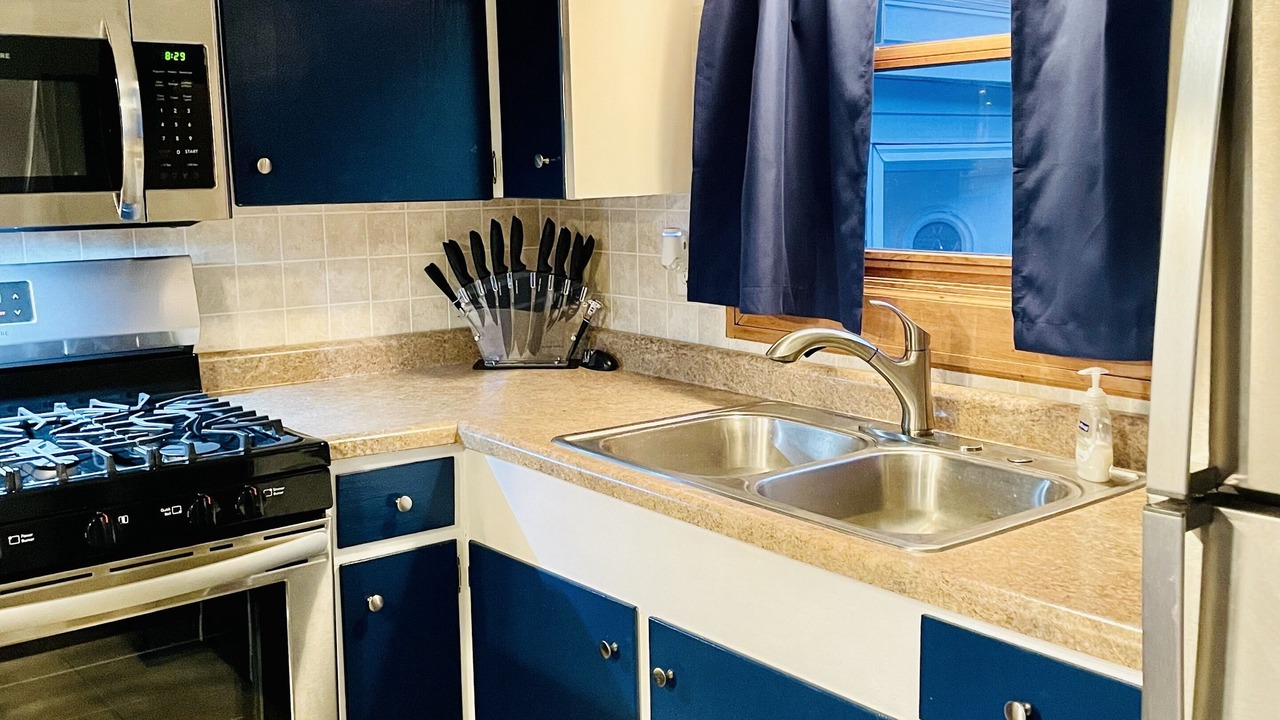 Photo of Kitchen in Channel Lake
