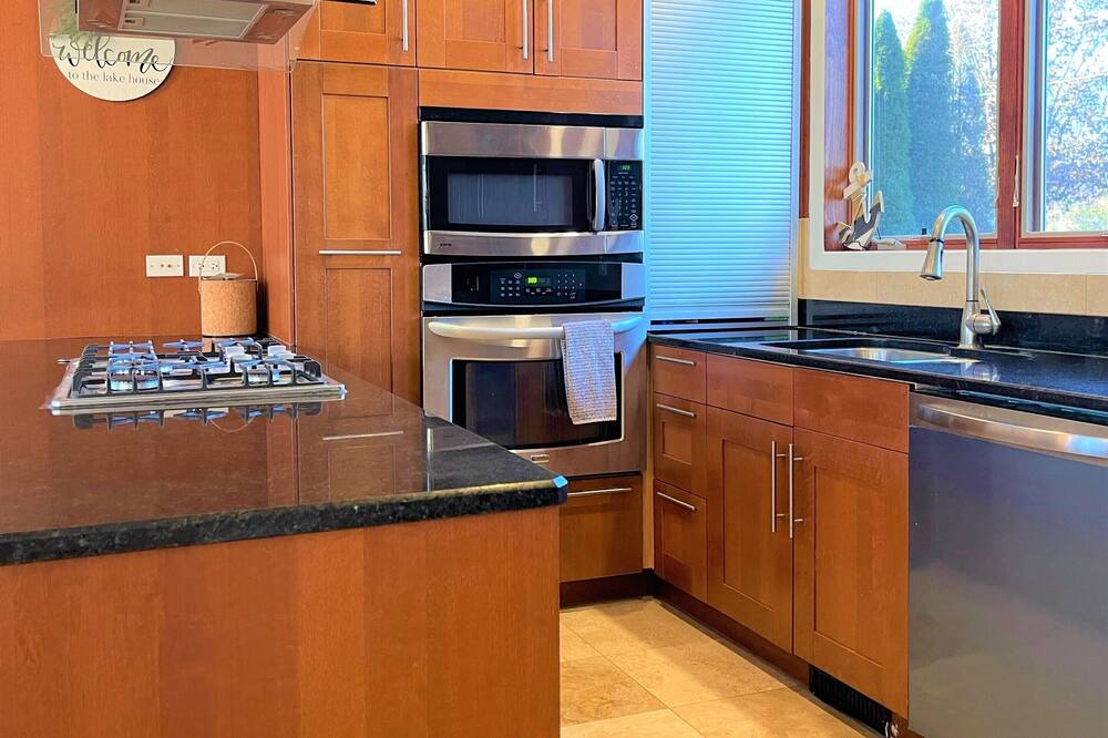 Photo of Kitchen in Pistakee Highlands