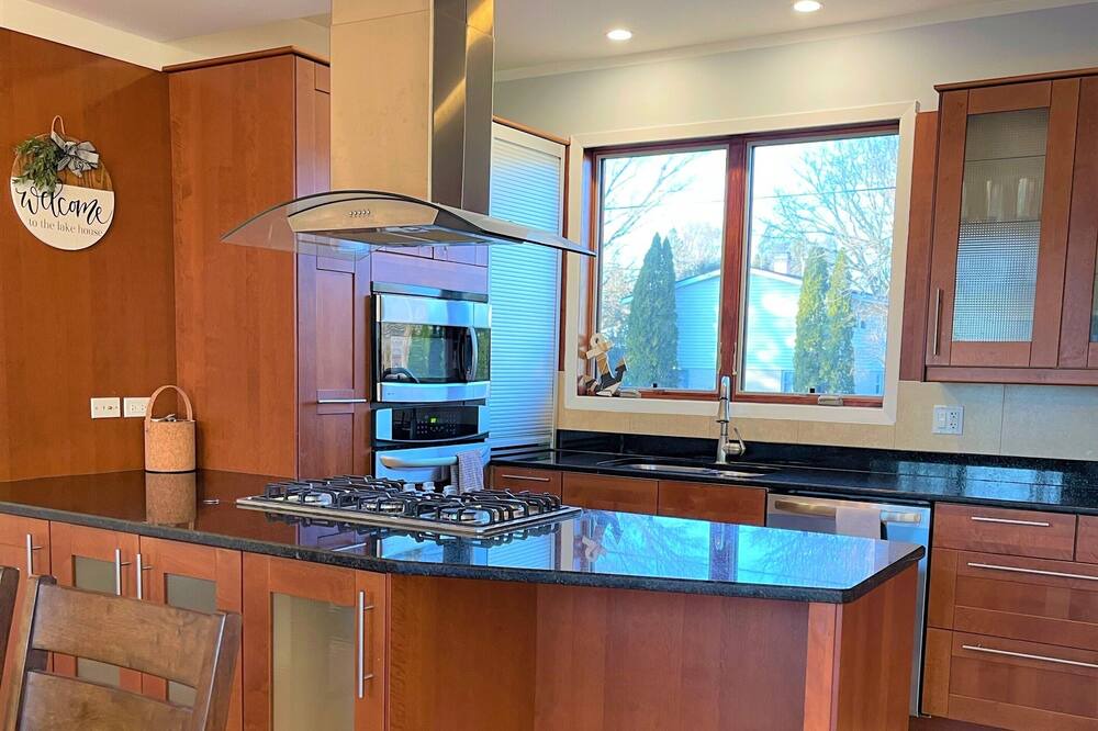 Photo of Kitchen in Pistakee Highlands