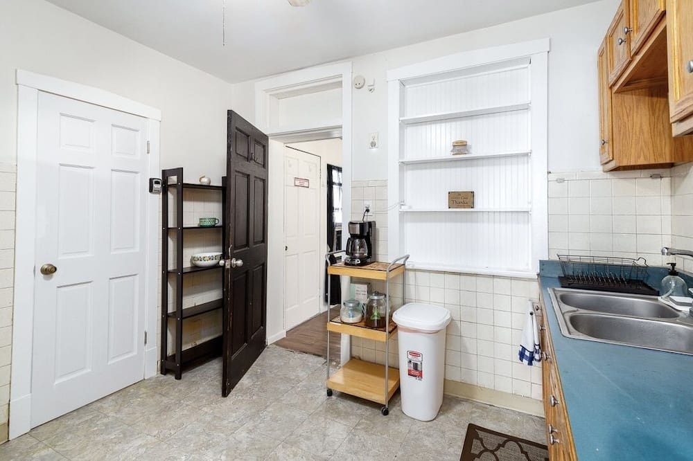 Photo of Kitchen in Cragin