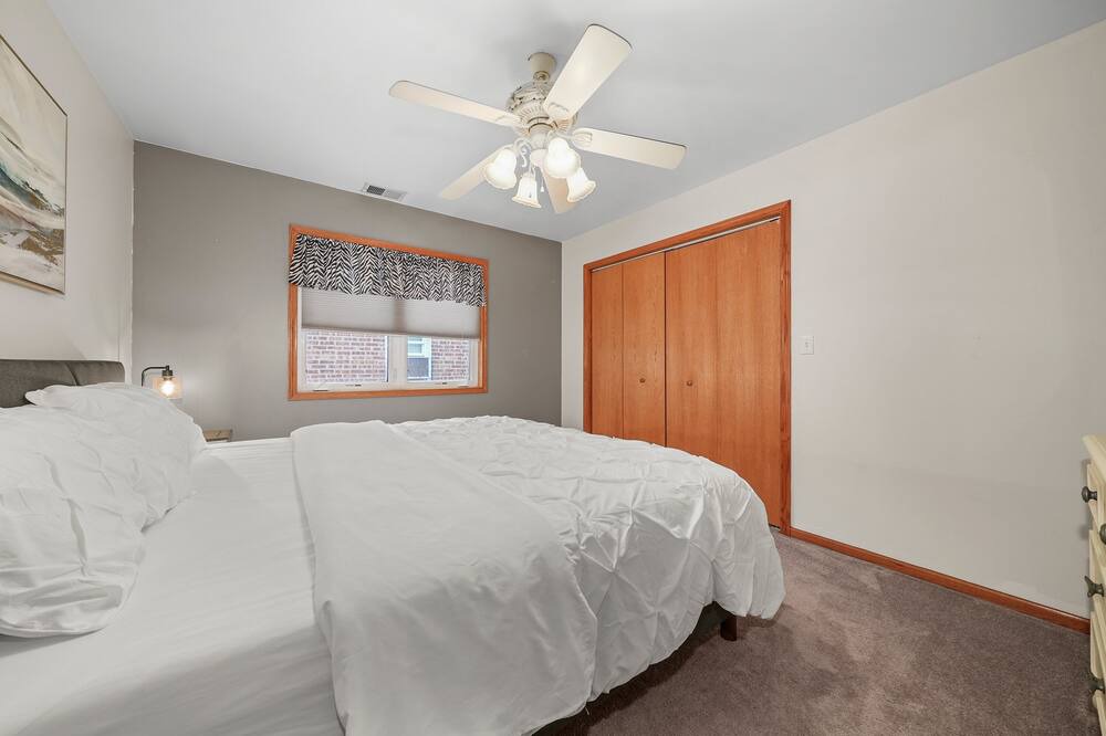 Photo of Bedroom in Garfield Ridge