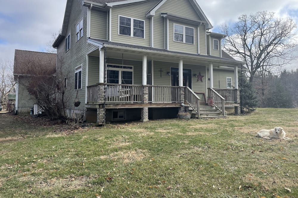 Photo of Outdoor in Bluford