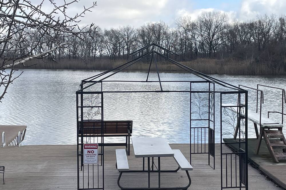 Photo of Outdoor in Bluford