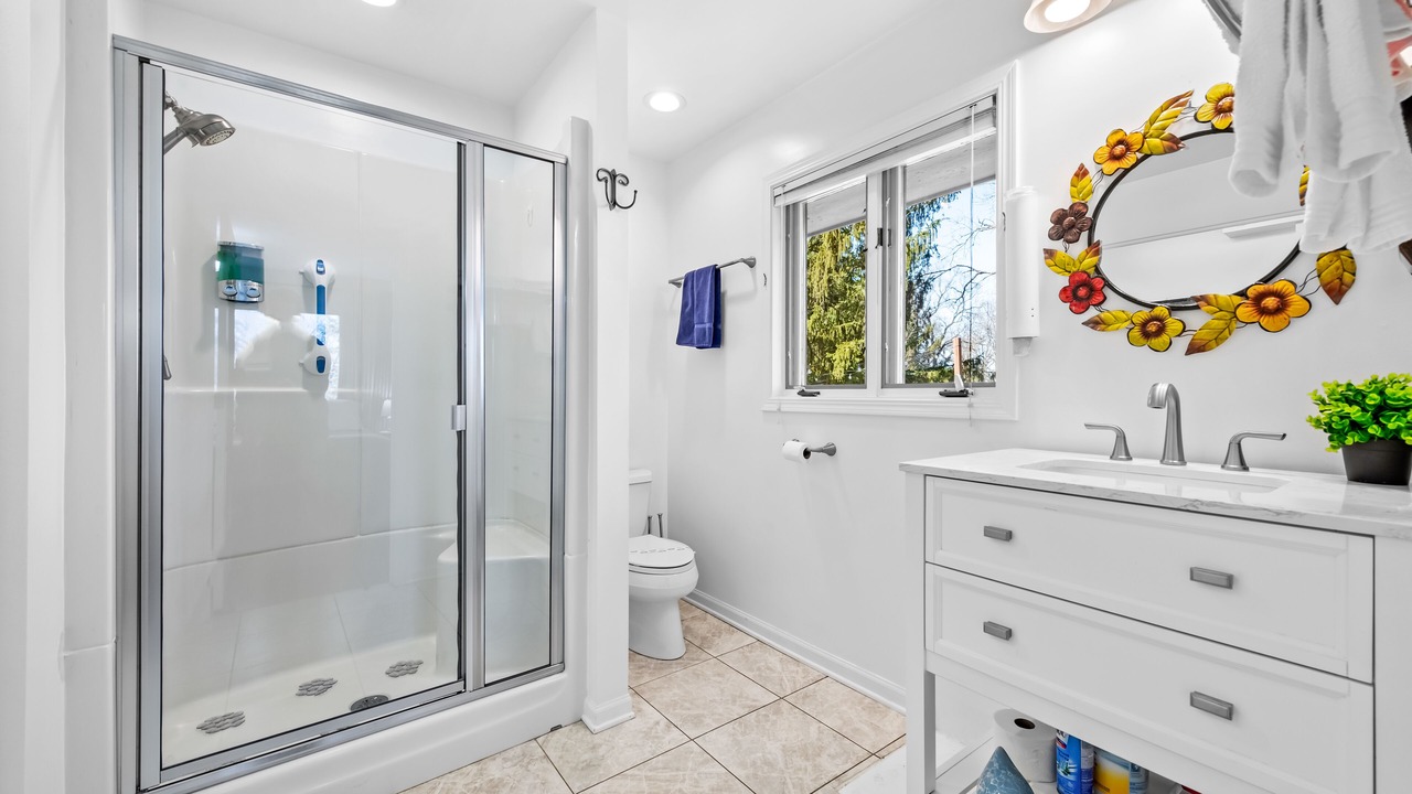 Photo of Bathroom in Plato Center