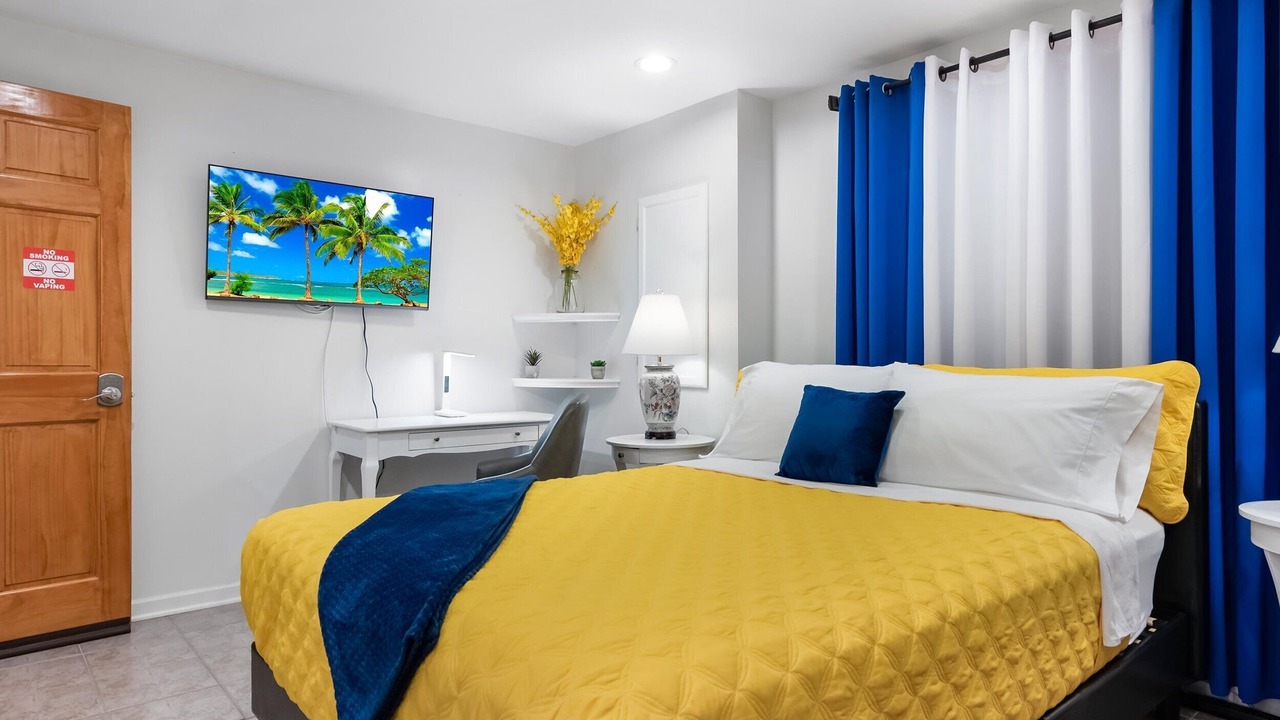 Photo of Bedroom in Plato Center