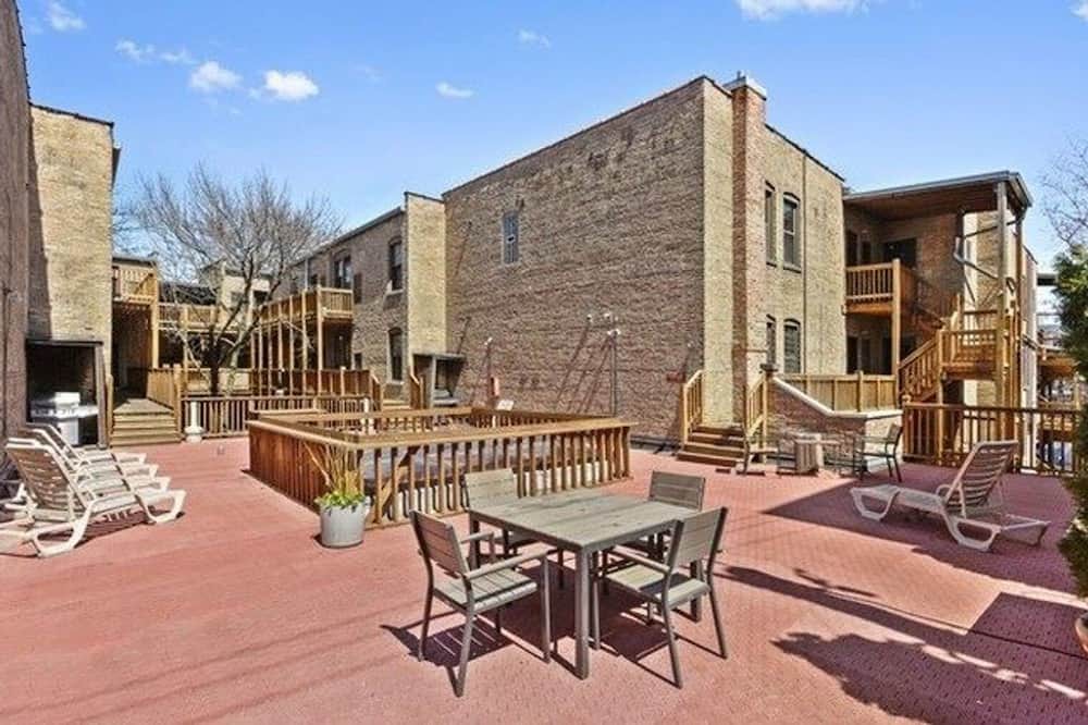 Photo of Patio Balcony in Lakeview