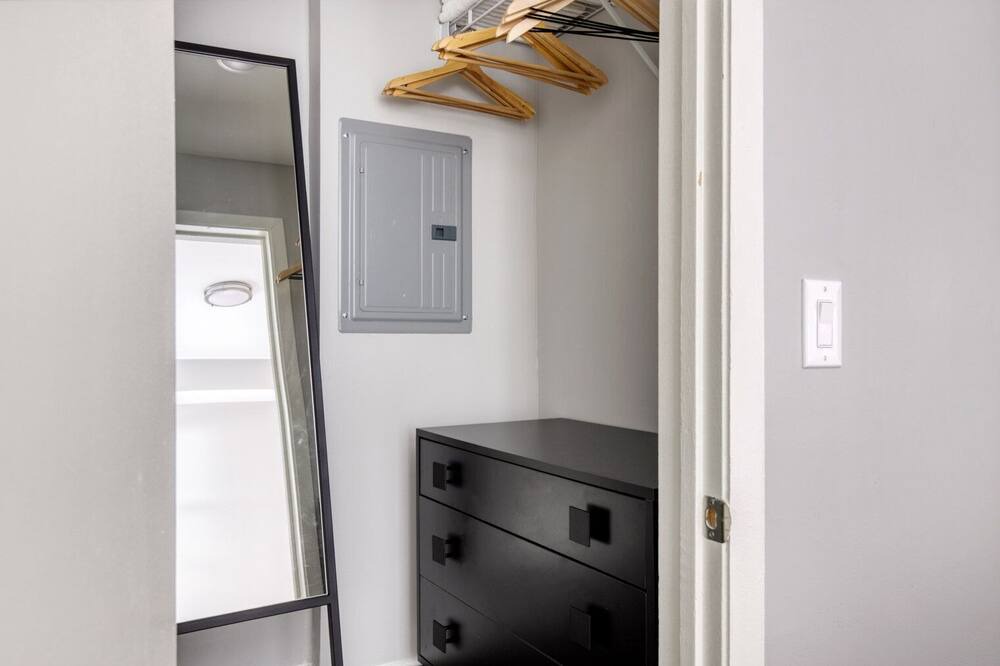 Photo of Bedroom in Lakeview