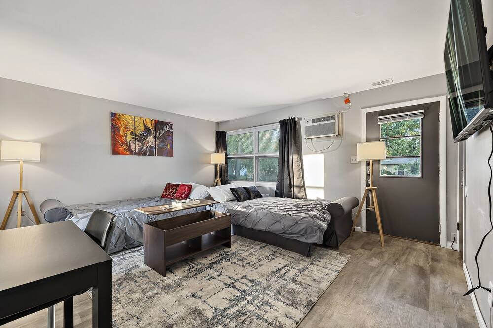 Photo of Bedroom in Aurora