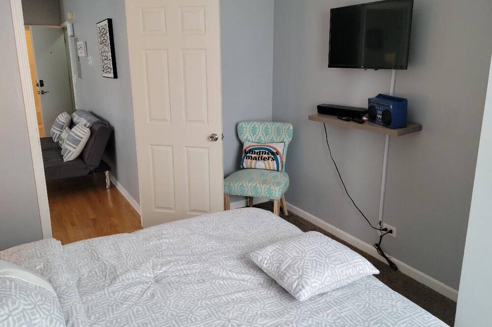 Photo of Bedroom in Morgan Park