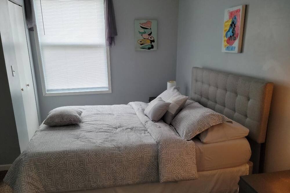 Photo of Bedroom in Morgan Park