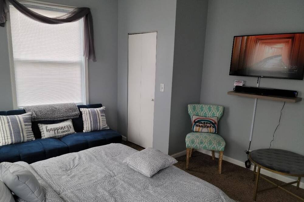Photo of Bedroom in Morgan Park