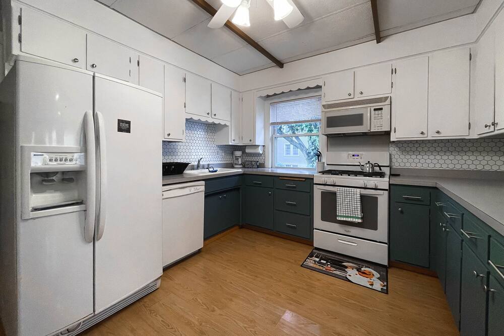 Photo of Kitchen in Forest Park