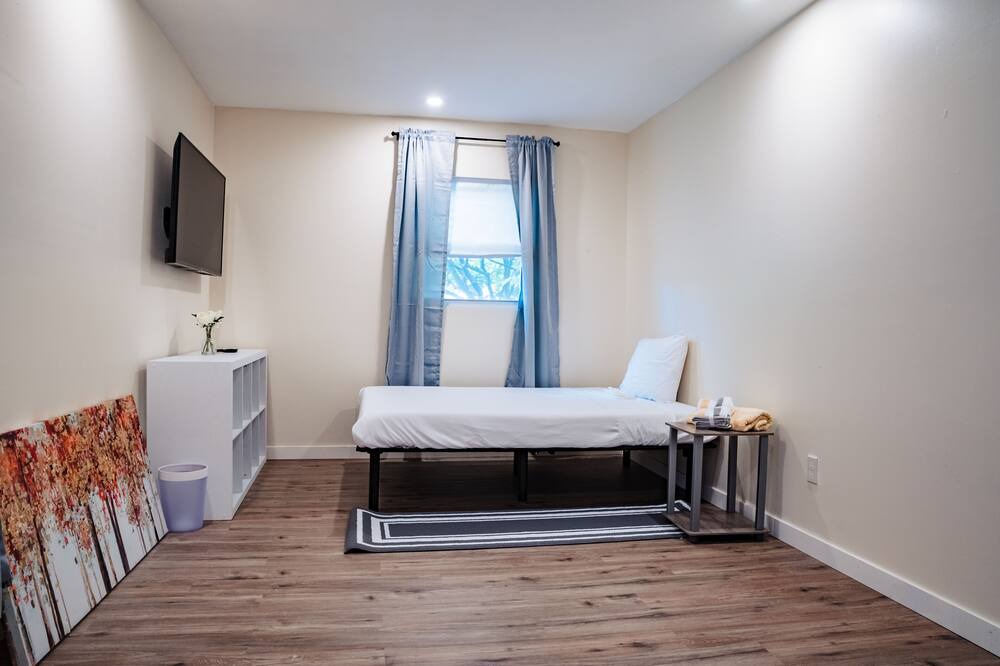 Photo of Bedroom in Zion