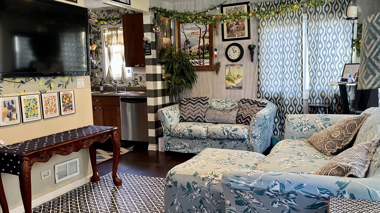 Photo of Livingroom in Wauconda