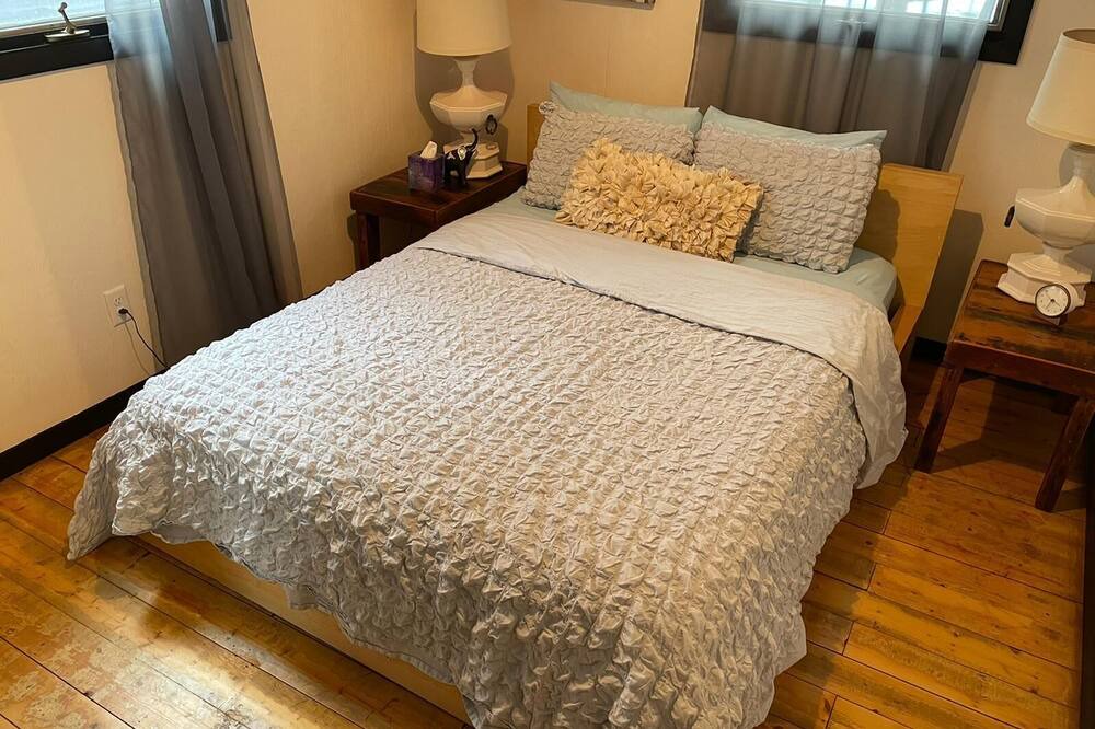 Photo of Bedroom in Putnam