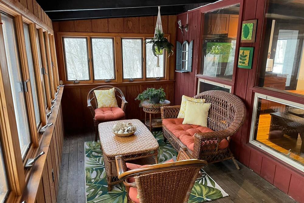 Photo of Livingroom in Putnam