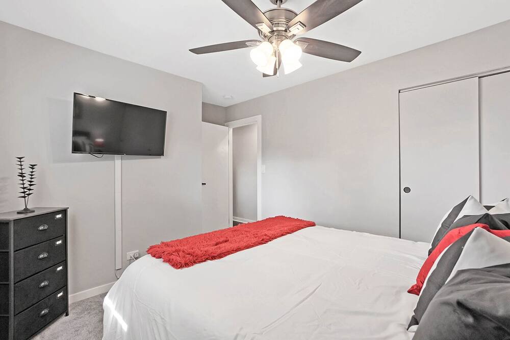 Photo of Bedroom in Glendale Heights