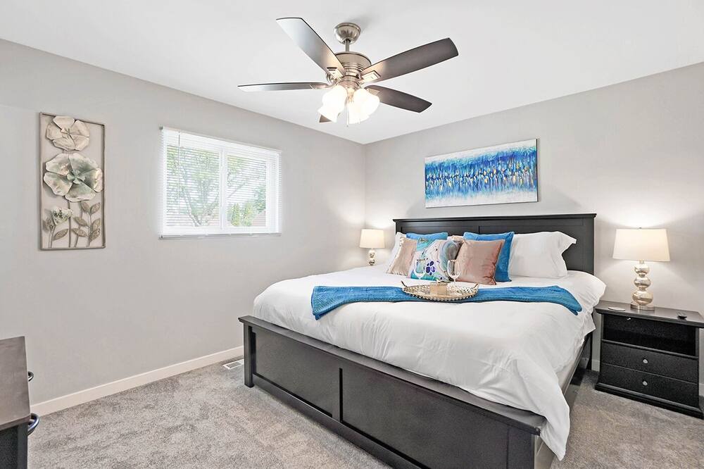 Photo of Bedroom in Glendale Heights