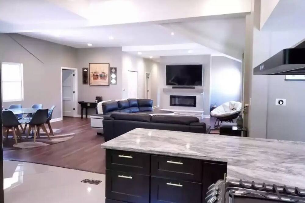 Photo of Livingroom in Fox Valley