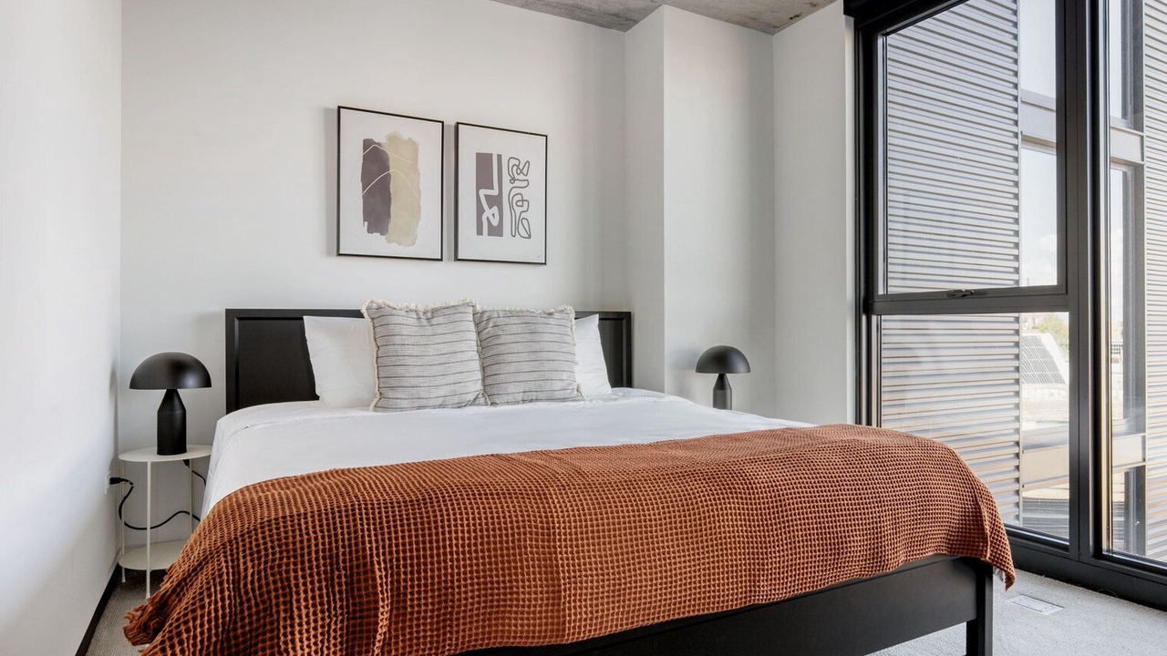 Photo of Bedroom in Near West Side