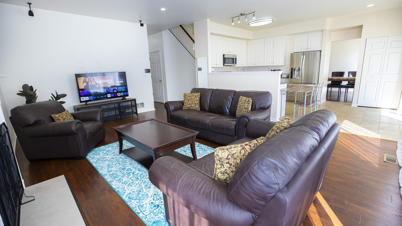 Photo of Livingroom in Gurnee