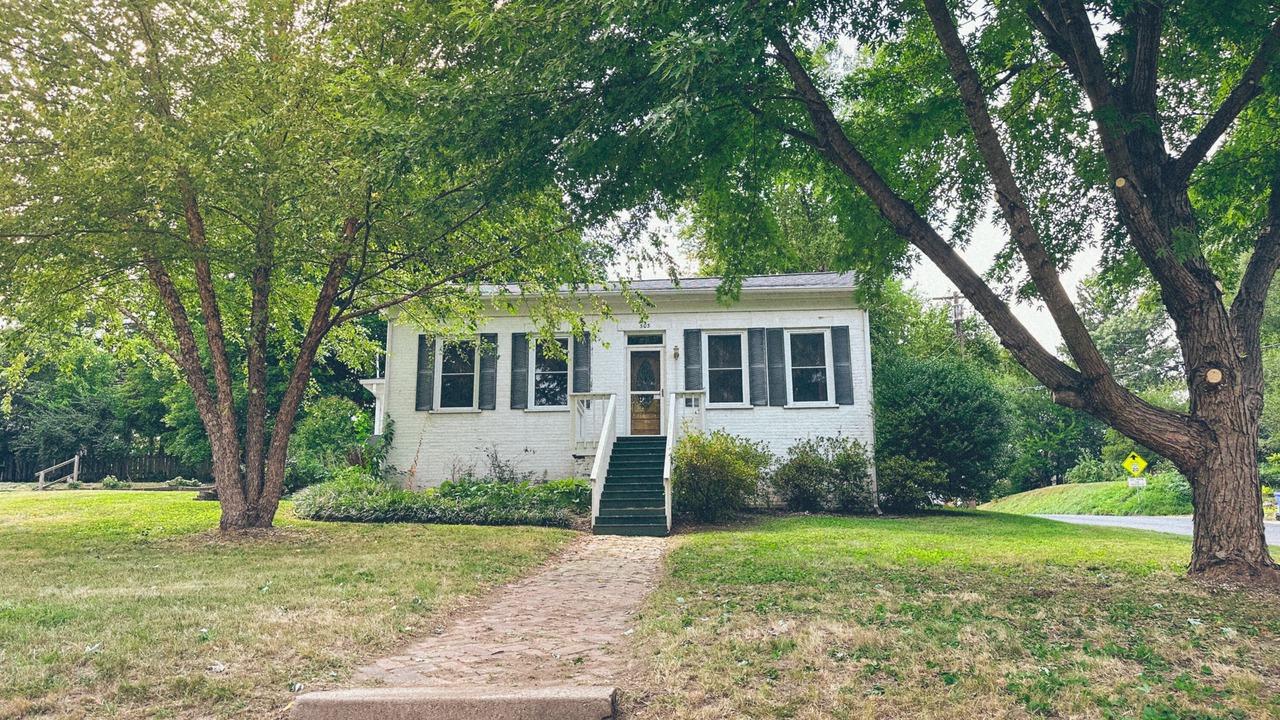 Photo of Outdoor in Petersburg