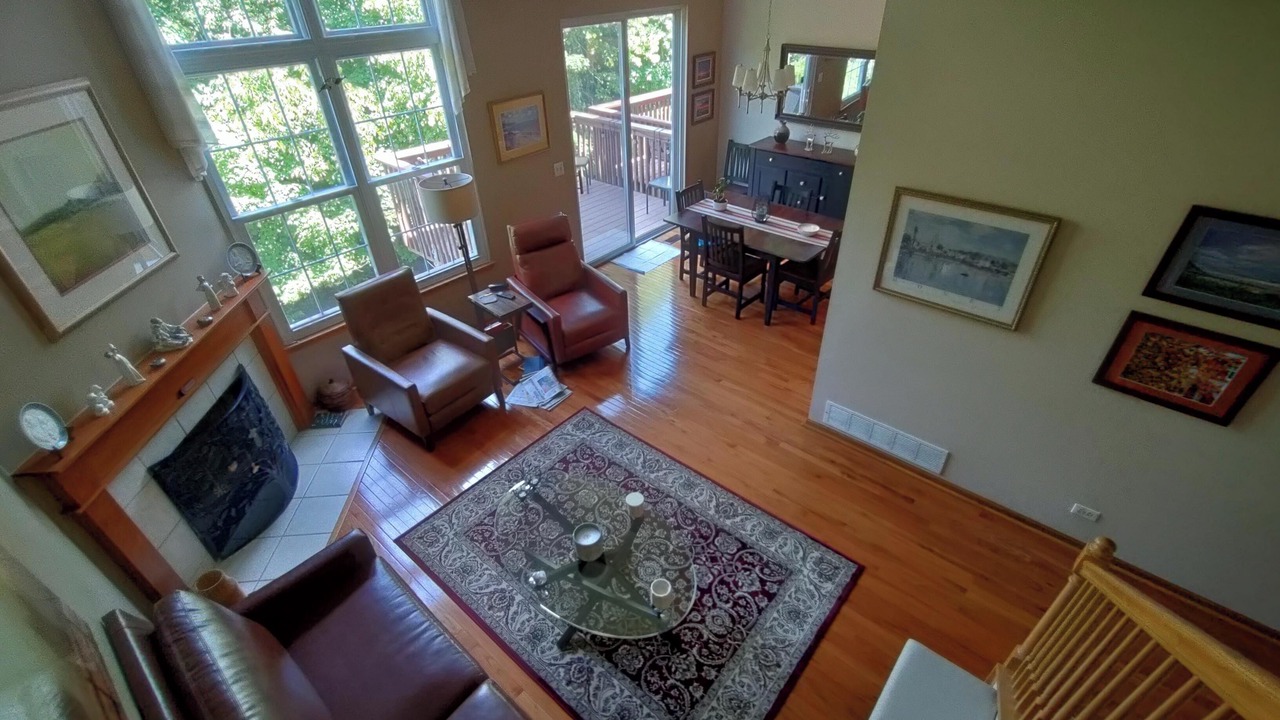 Photo of Livingroom in Algonquin