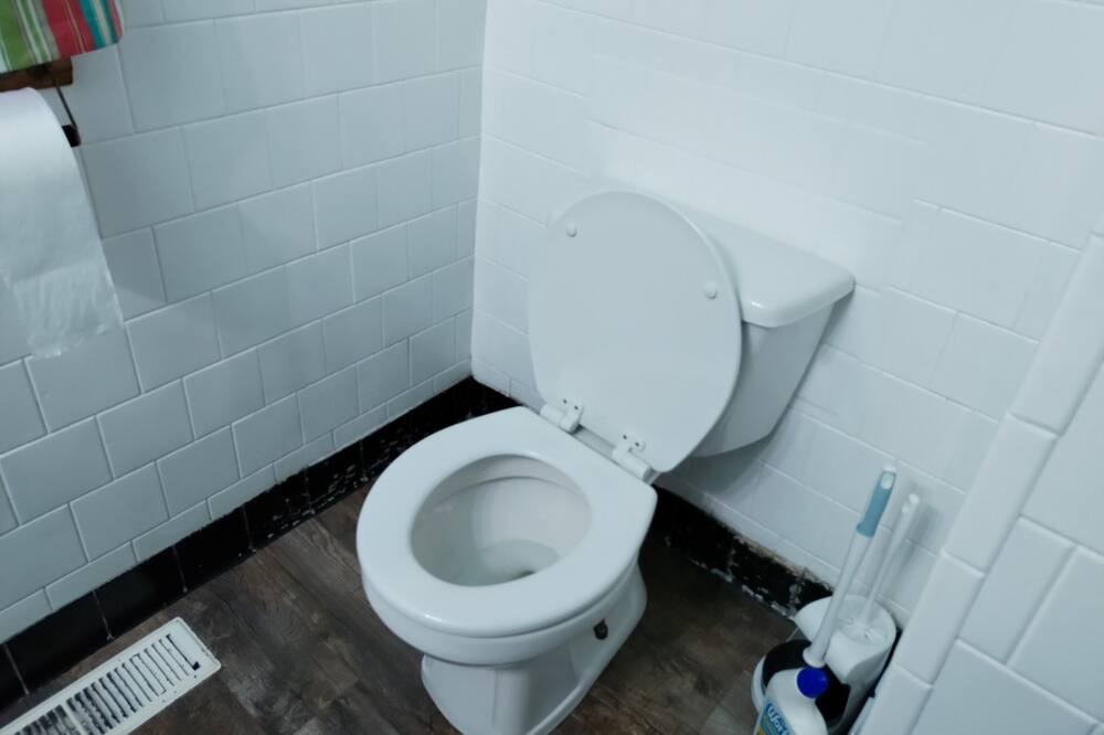 Photo of Bathroom in Galesburg