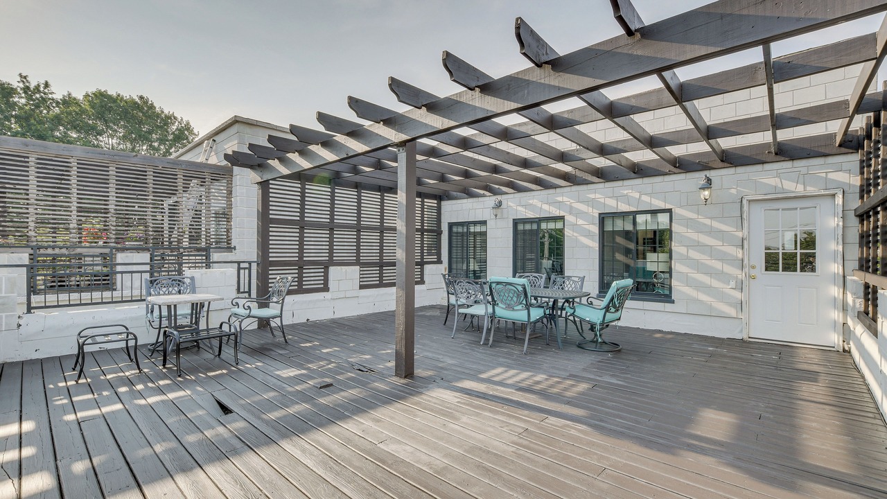 Photo of Patio Balcony in West Ridge
