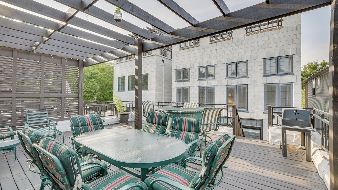 Photo of Outdoor in West Ridge