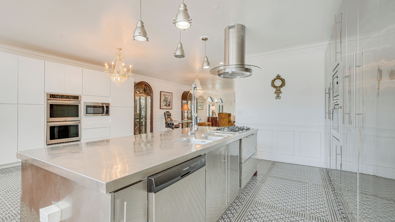 Photo of Kitchen in West Ridge