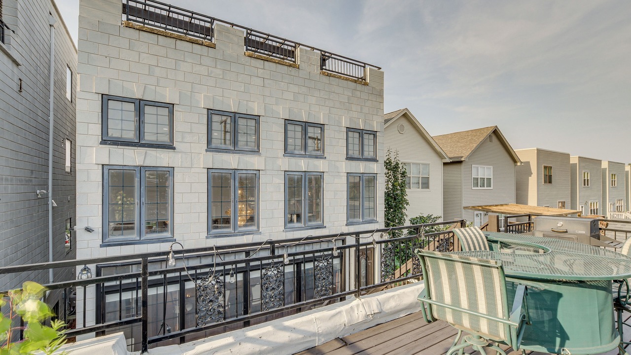 Photo of Outdoor in West Ridge