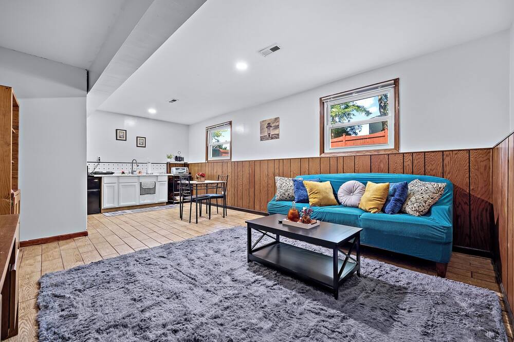 Photo of Livingroom in Elgin