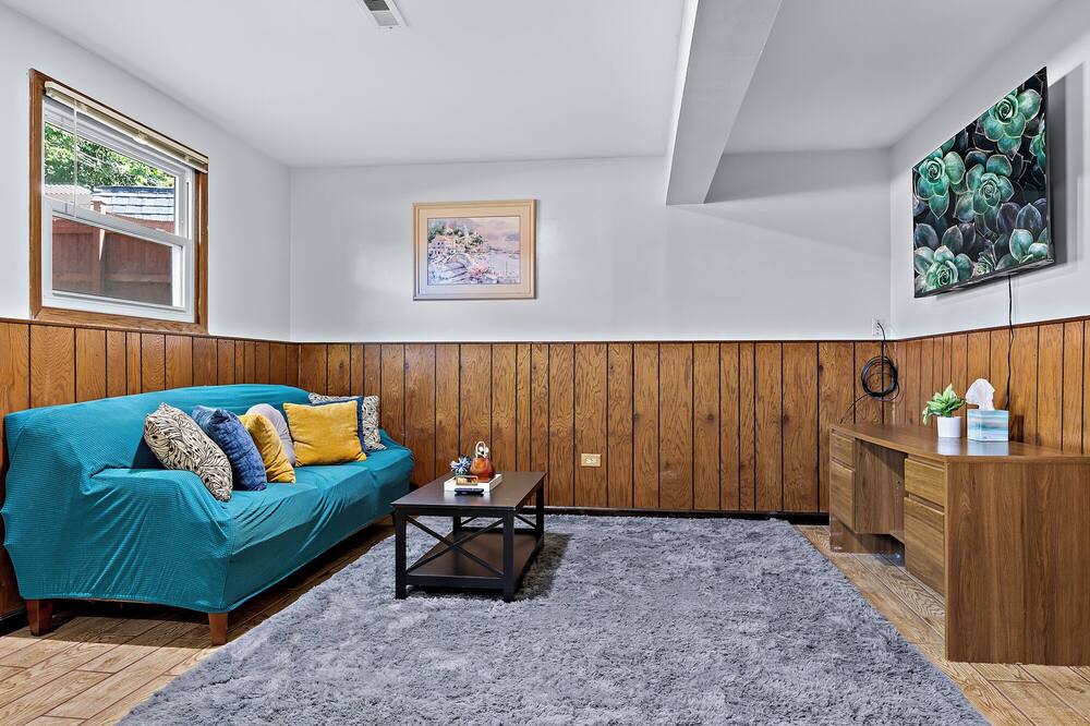 Photo of Livingroom in Elgin